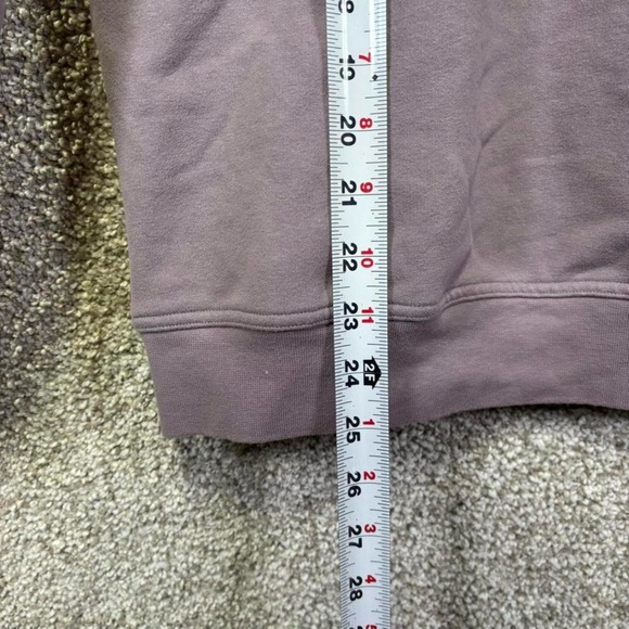 Lululemon Sweatshirt Womens Medium Purple Fleece Crewneck Pullover Logo Graphic - Picture 7 of 8